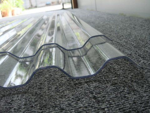 Tấm nhựa trong suốt trong thiết kế mái nhà