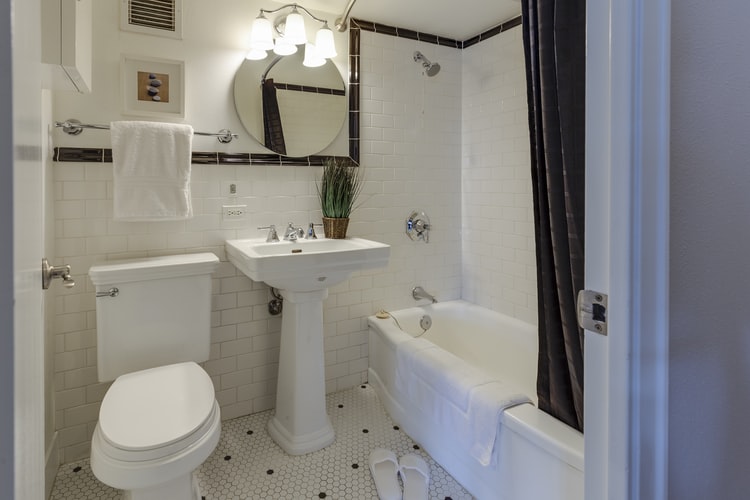 Thiết kế phòng tắm với những kiểu thiết kế thẩm mỹ sẽ mang lại cảm giác như ở các khu spa cao cấp